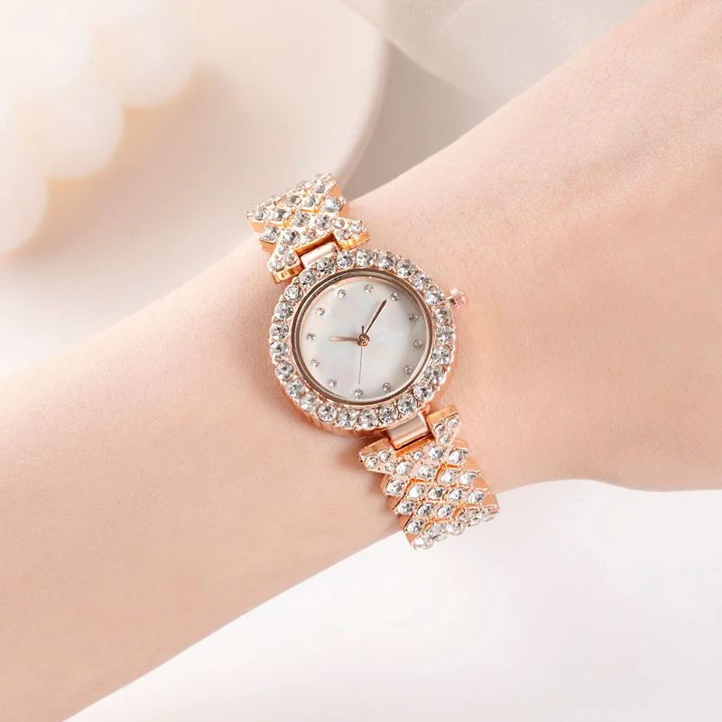 Usamara Fashion Simple Women's Quartz Watch Diamond Alloy